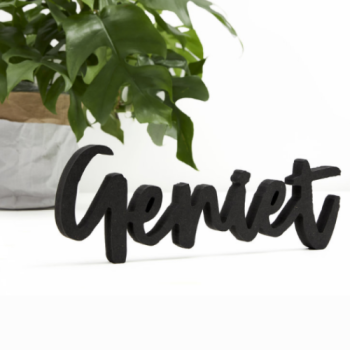 GENIET | van zwart hout