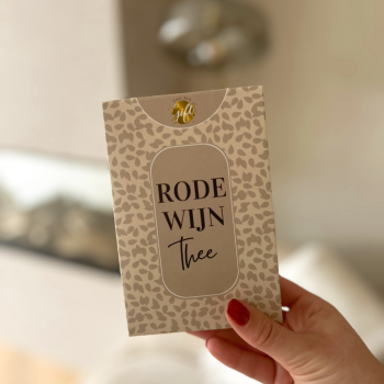 Rode wijn thee